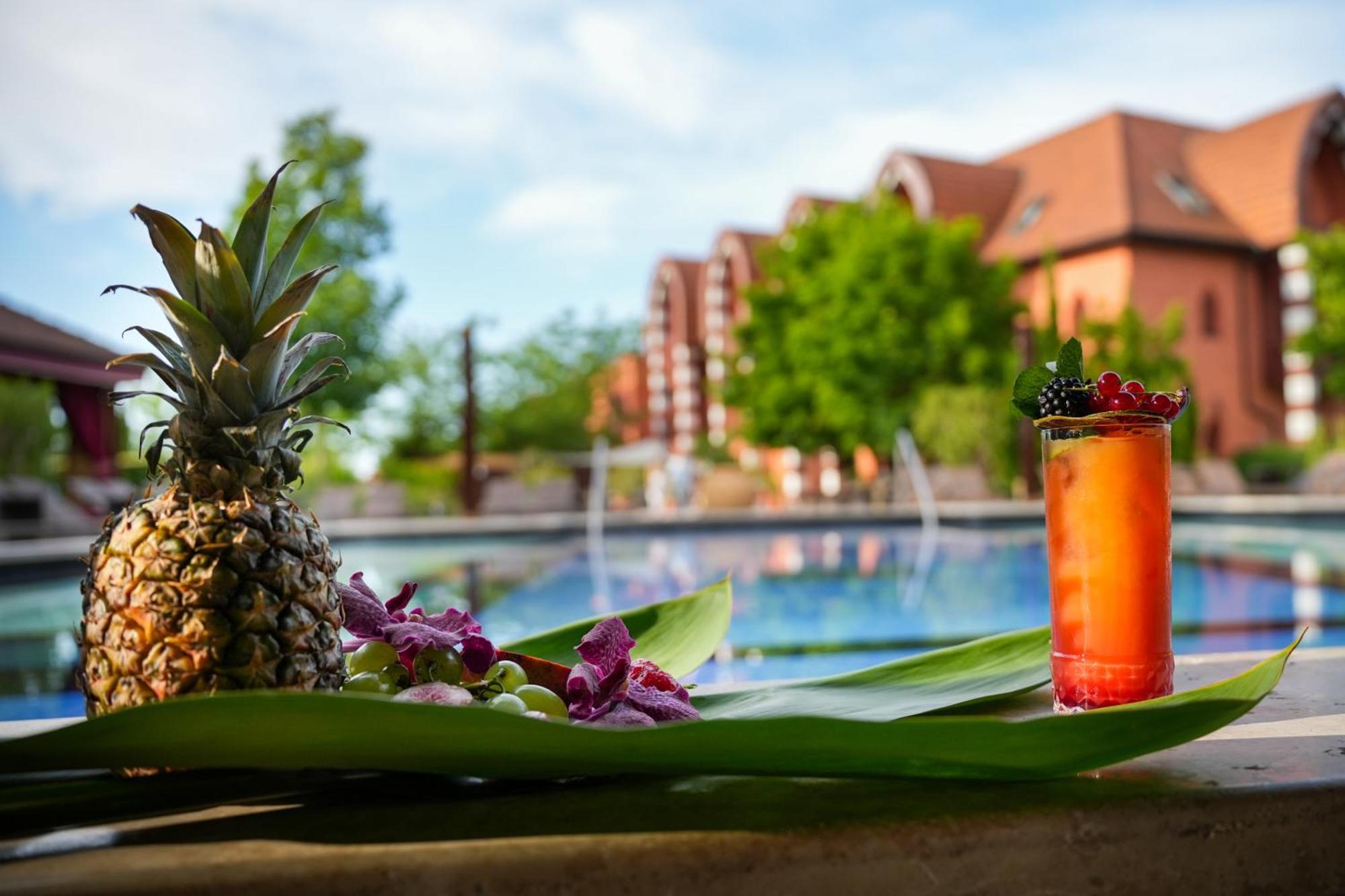 Meses Shiraz Hotel Superior-Adults Only 艾格扎洛克 外观 照片
